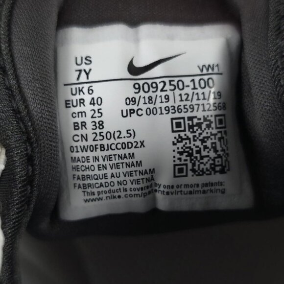 NWB NIKE GOLF ROSCHE G JR SUMMIT WHITE/UNIVERSITY BLUE UNISEX 909250-100 Size 7Y - Picture 13 of 13